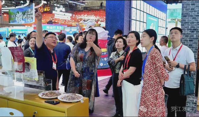 堆文创亮相深圳文博会！火爆！罗江非遗、三星(图9)
